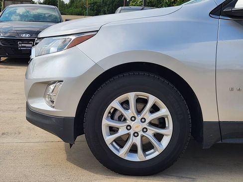 Used 2018 Chevrolet Equinox LT FWD image 10