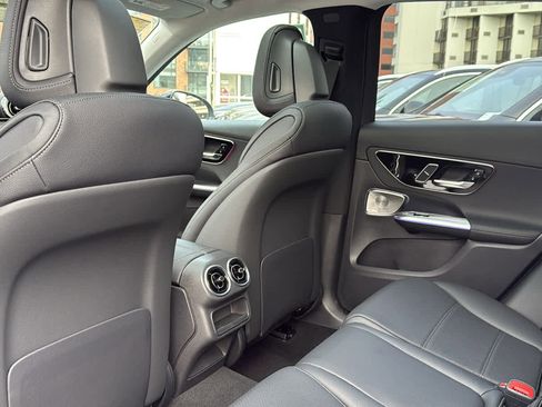 New 2025 Mercedes-Benz GLC 350e 4MATIC image 28