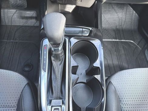 Used 2024 Chevrolet Trax LT w/ Driver Confidence Package image 15