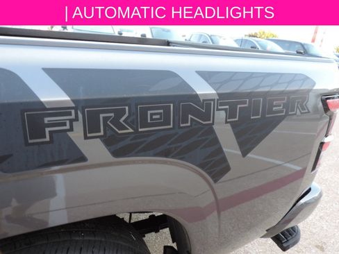 Certified 2023 Nissan Frontier SV w/ Graphics Package RWD image 11