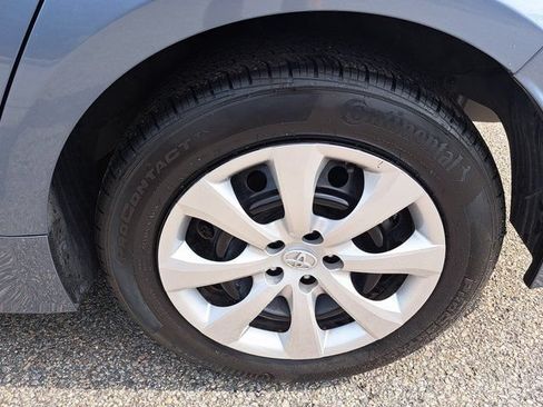 Used 2023 Toyota Corolla LE FWD image 35
