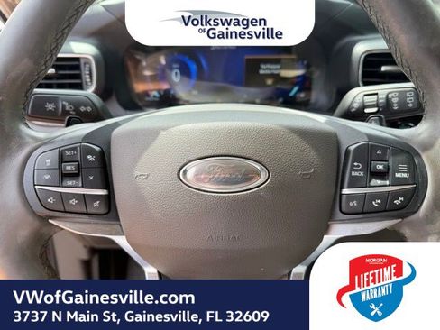 Used 2020 Ford Explorer Platinum w/ Premium Technology Package AWD/4WD image 24