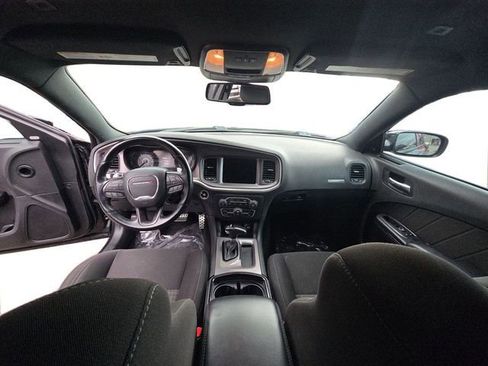 Used 2022 Dodge Charger R/T w/ Blacktop Package image 12