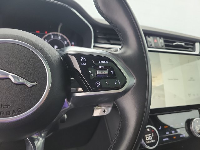 Used 2025 Jaguar F-PACE R-Dynamic S AWD/4WD image 22
