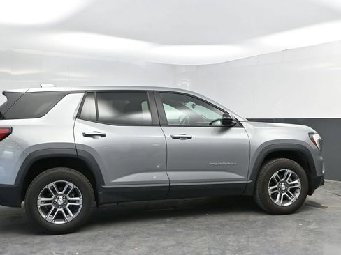 Used 2025 GMC Terrain Elevation AWD/4WD image 8