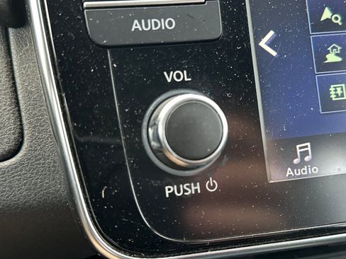 Used 2018 Nissan Leaf SL w/ SL Technology Package image 31