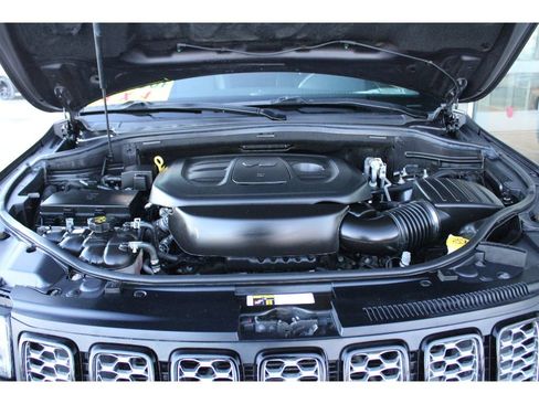 Used 2021 Jeep Grand Cherokee Laredo X image 32