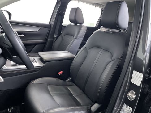 Used 2024 MAZDA CX-90 3.3 Turbo w/ Preferred Plus image 12