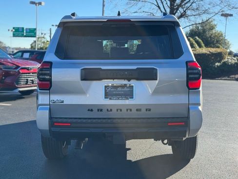 Used 2025 Toyota 4Runner SR5 image 11