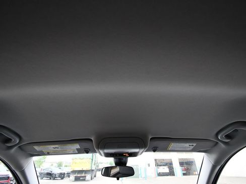 Used 2024 Chevrolet Equinox LT AWD/4WD image 17