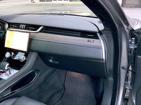 Used 2021 Jaguar F-PACE S image 19