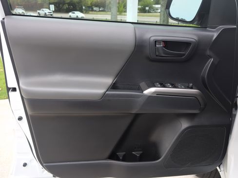 Certified 2023 Toyota Tacoma SR5 w/ Technology Package image 14