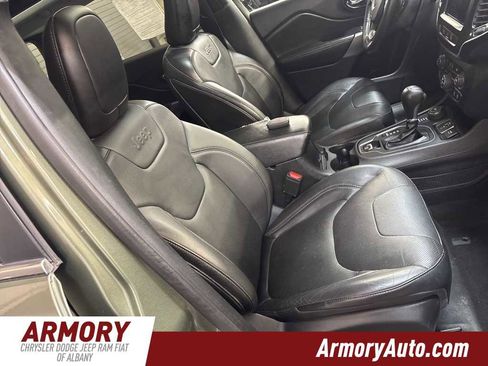 Used 2021 Jeep Cherokee Latitude Lux w/ Sun & Sound Group image 39