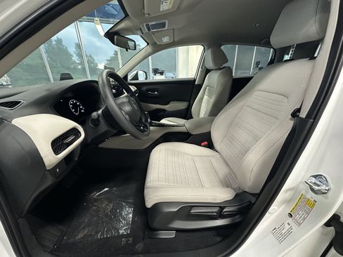 New 2026 Honda HR-V LX image 8