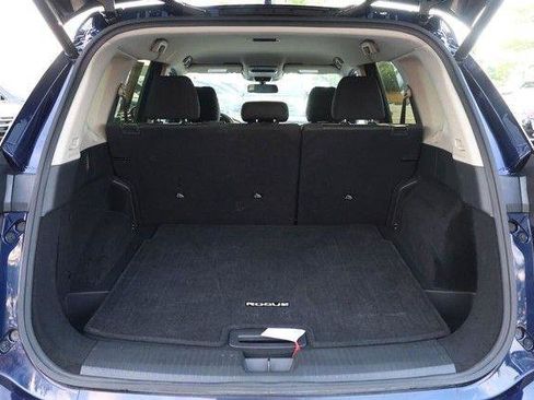 Used 2025 Nissan Rogue SV AWD/4WD image 7