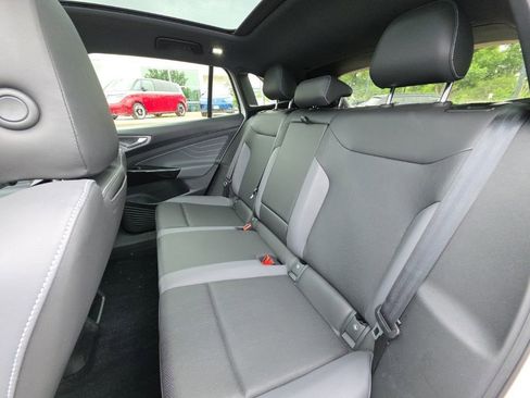 Certified 2023 Volkswagen ID.4 Pro S Plus AWD/4WD image 21