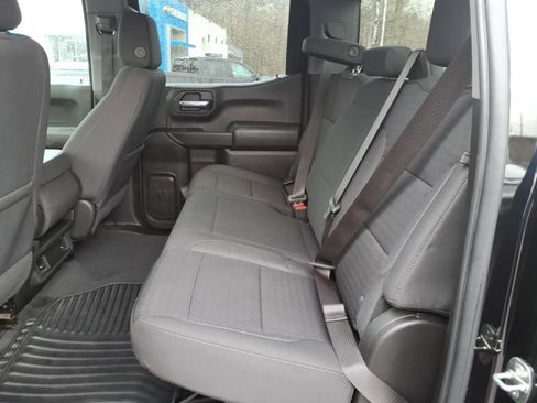 Certified 2022 Chevrolet Silverado 1500 Custom image 9