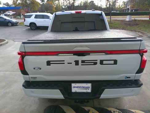 Used 2025 Ford F150 Lightning Lariat image 13
