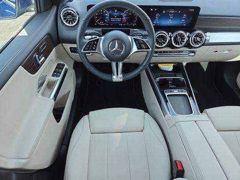 Certified 2026 Mercedes-Benz GLB 250 4MATIC image 16