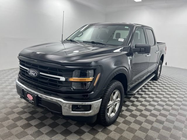 Used 2025 Ford F150 XLT w/ Equipment Group 301A Standard AWD/4WD image 2