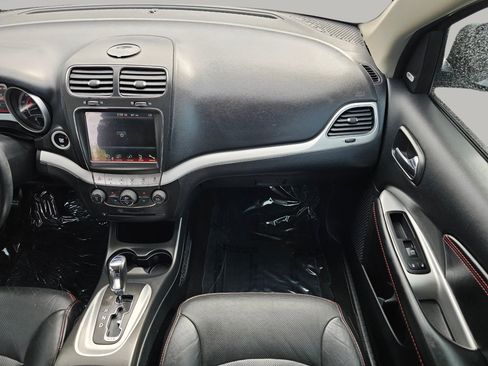 Used 2019 Dodge Journey GT image 4