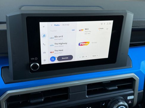 Used 2025 Toyota Tacoma TRD Off-Road image 21