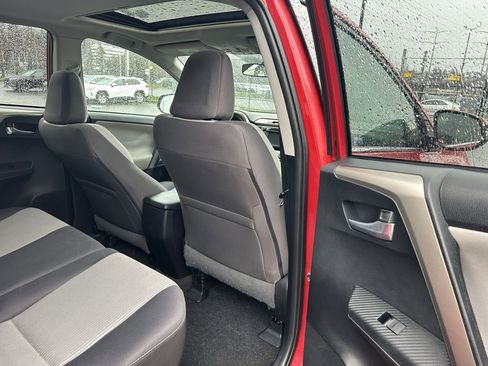 Used 2014 Toyota RAV4 XLE image 13
