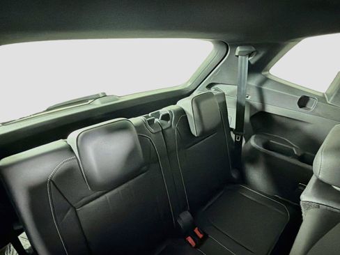 Used 2023 Volkswagen Tiguan SE R-Line FWD image 25
