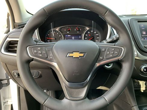 Used 2024 Chevrolet Equinox LT image 18