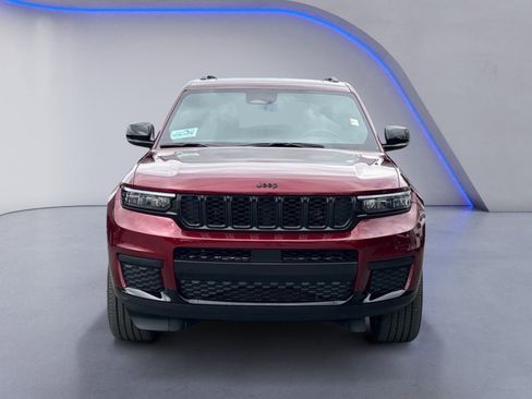 Used 2025 Jeep Grand Cherokee L Altitude AWD/4WD image 11