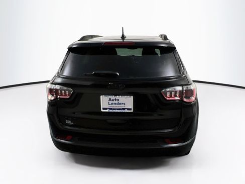 Used 2023 Jeep Compass Latitude w/ Sun and Sound Group AWD/4WD image 6
