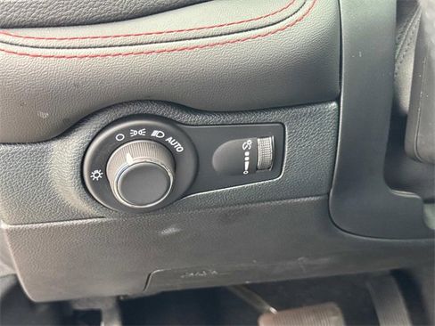 Used 2024 Dodge Durango GT image 29