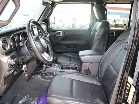 Used 2022 Jeep Wrangler Unlimited Sahara w/ Cold Weather Group image 44