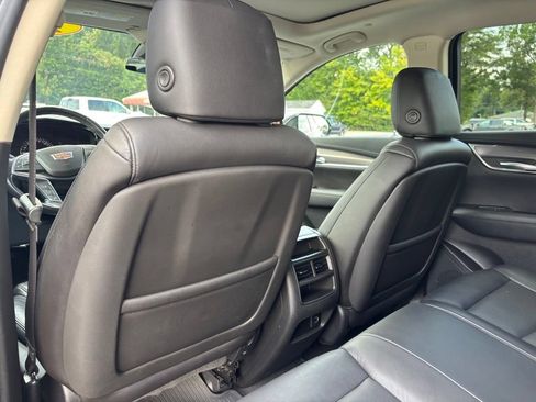 Used 2019 Cadillac XT5 Luxury AWD/4WD image 25
