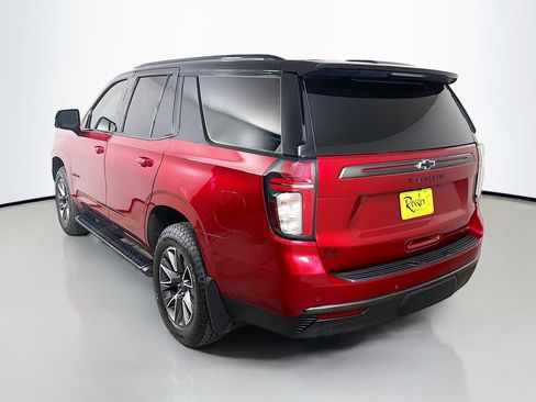 Used 2021 Chevrolet Tahoe Z71 w/ Luxury Package AWD/4WD image 8