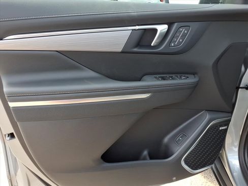 New 2026 Buick Enclave Preferred image 12