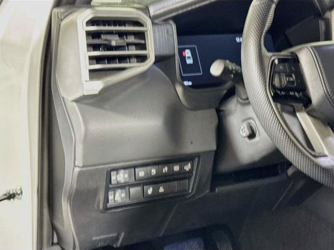 Used 2024 Toyota Tundra Platinum AWD/4WD image 8