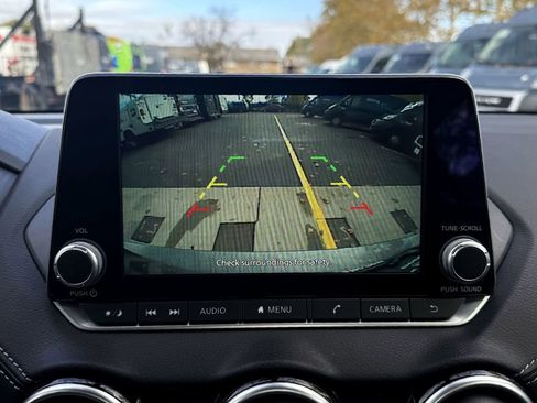 Used 2024 Nissan Sentra SV image 18