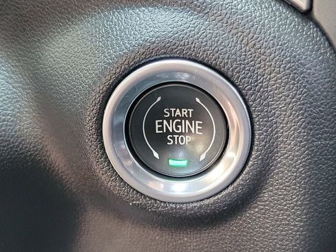 Used 2023 Chevrolet Silverado 1500 Custom AWD/4WD image 8