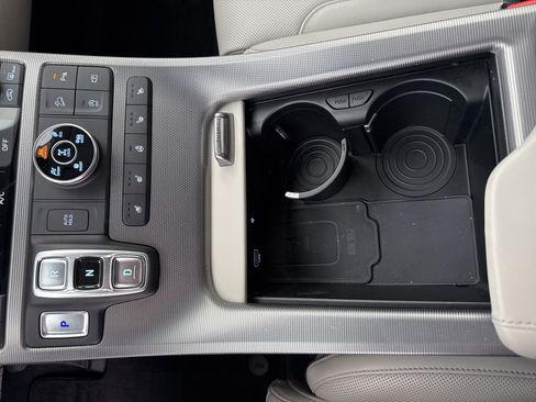 Used 2025 Hyundai Palisade Calligraphy image 31