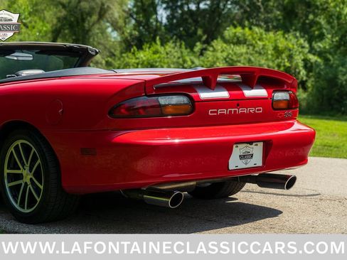 Used 2002 Chevrolet Camaro Z28 w/ SS Performance/Appearance Pkg RWD image 49