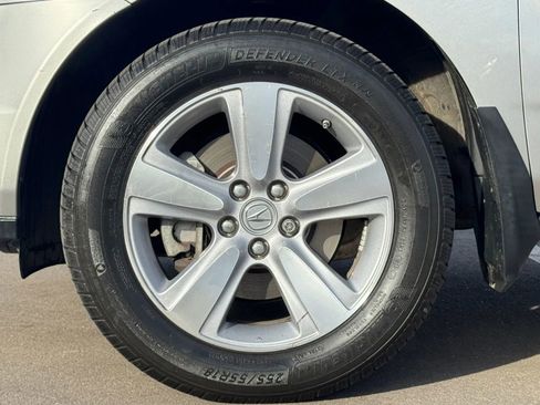 Used 2011 Acura MDX w/ Technology & Entertainment AWD/4WD image 32