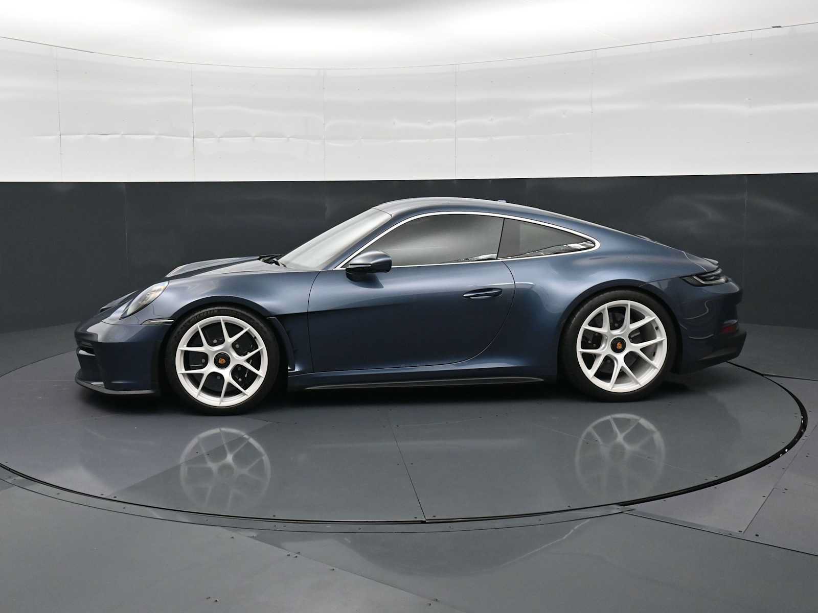 Certified 2024 Porsche 911 GT3 RS RWD image 2