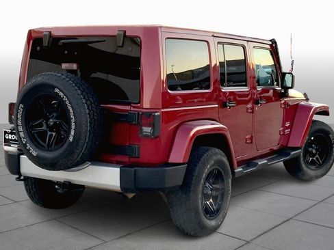 Used 2012 Jeep Wrangler Unlimited Sahara w/ Connectivity Group image 11