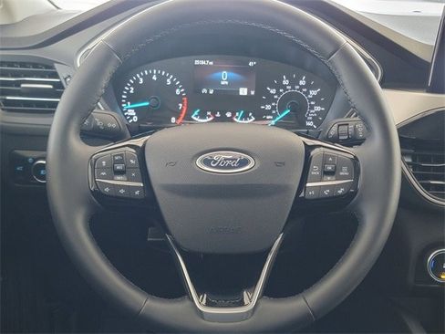 Certified 2022 Ford Escape SEL image 32