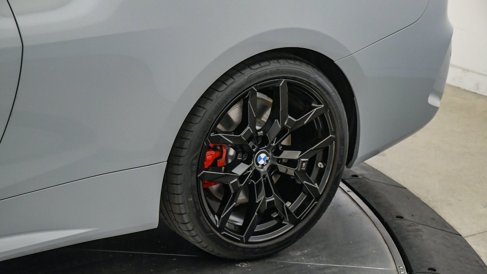 Used 2026 BMW 430i Coupe w/ M Sport Package RWD image 11