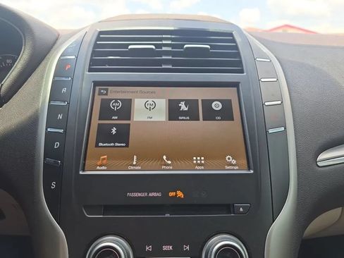 Used 2018 Lincoln MKC Premiere FWD image 27