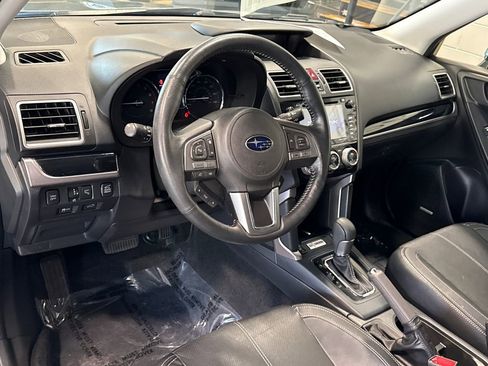 Used 2018 Subaru Forester 2.5i Touring w/ Popular Package #3B AWD/4WD image 5