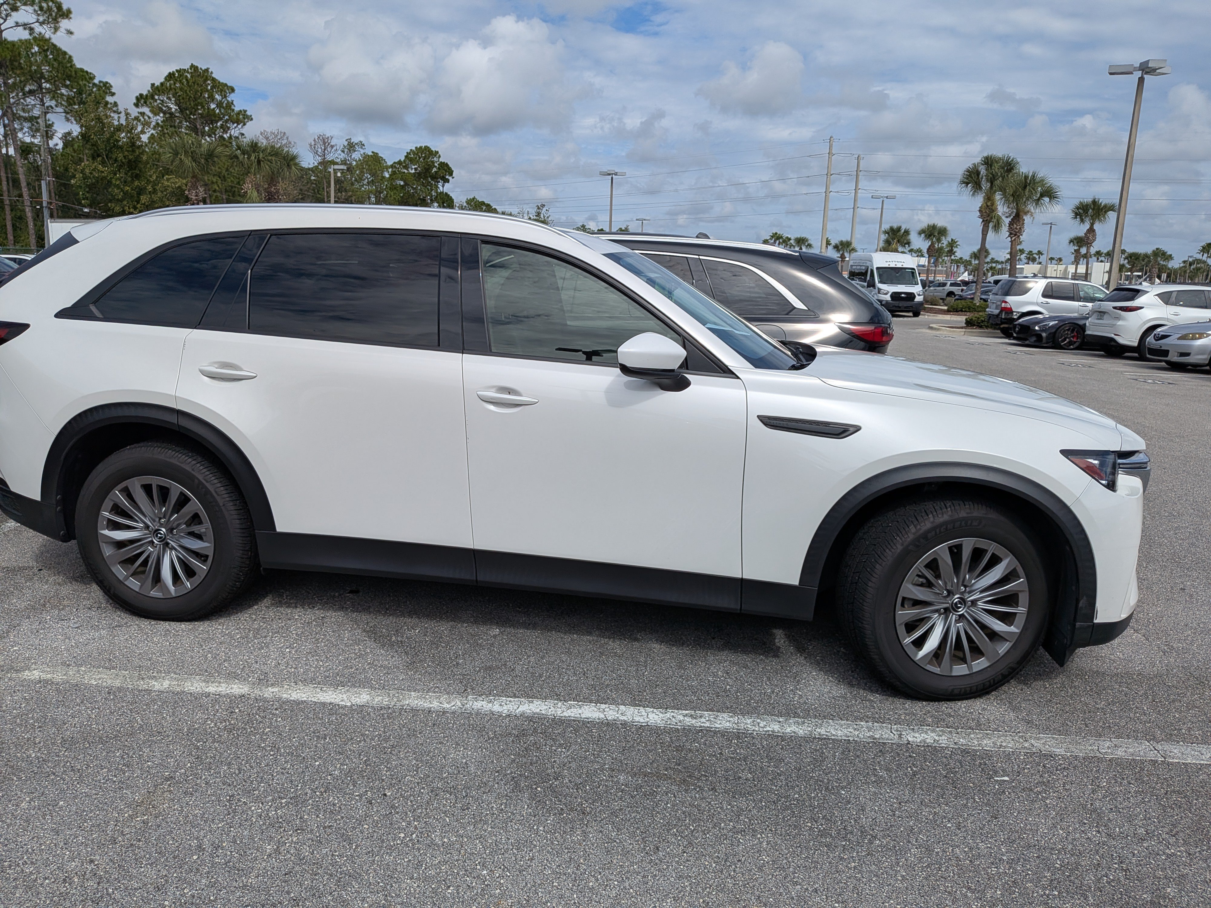 Used 2024 MAZDA CX-90 3.3 Turbo w/ Preferred Plus AWD/4WD image 3