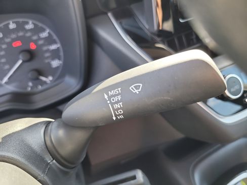 Certified 2025 Toyota Corolla LE image 29